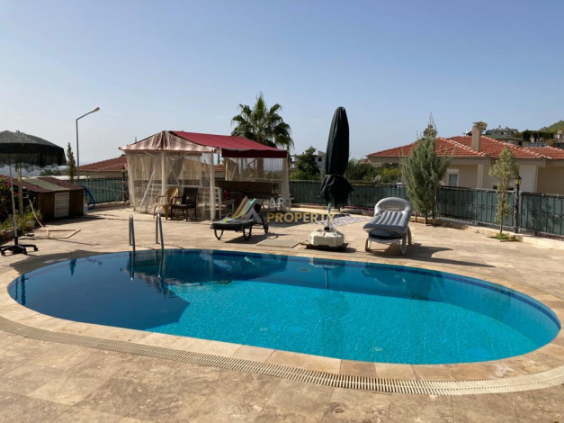 Прекрасная уютная вилла 2+1 со своим бассейном и зеленым садом в районе Оба, 120 м2. - Ракурс 4