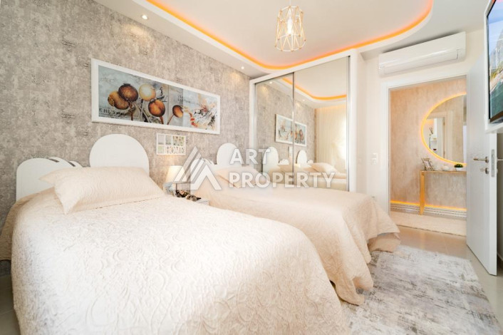 Шикарный пентхаус 2+1 с видом на море в одном из лучших комплексов Махмутлара! - Ракурс 5