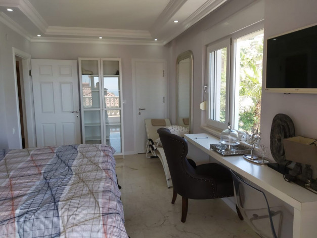 Шикарная вилла 3+1 с видом на море и город на склоне Торосских гор Аланьи, 155м2 - Ракурс 22