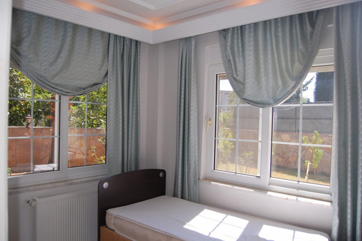 Отдельностоящая вилла 5+1 с собственным бассейном и зеленым садом в Обе, 355 м2 - Ракурс 5