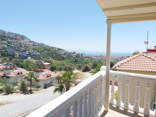 Шикарная вилла 3+1 с видом на море и город на склоне Торосских гор Аланьи, 155м2 - Ракурс 24