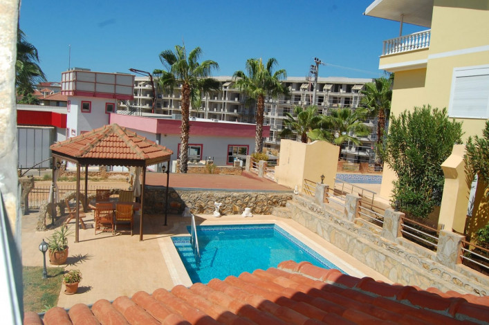 Отдельностоящая вилла 5+1 с собственным бассейном и зеленым садом в Обе, 355 м2 - Ракурс 17