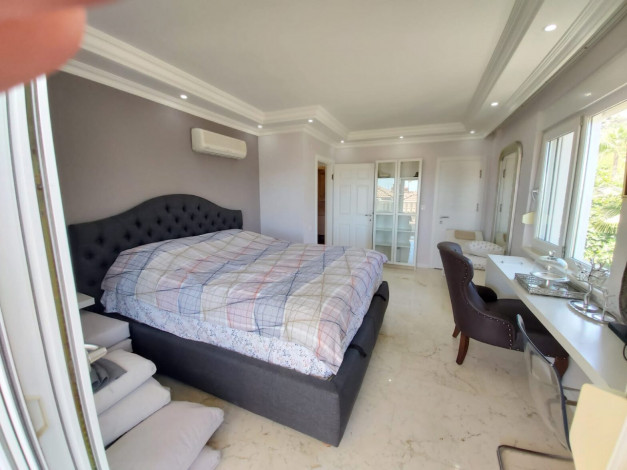 Шикарная вилла 3+1 с видом на море и город на склоне Торосских гор Аланьи, 155м2 - Ракурс 25