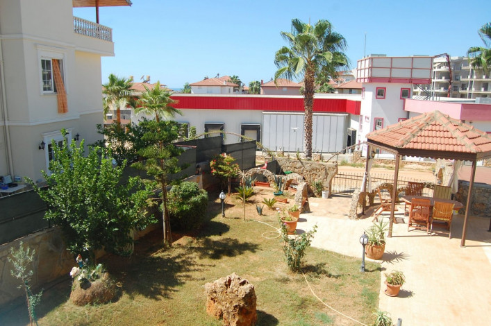 Отдельностоящая вилла 5+1 с собственным бассейном и зеленым садом в Обе, 355 м2 - Ракурс 22