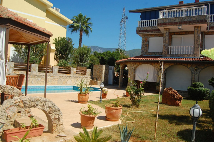 Отдельностоящая вилла 5+1 с собственным бассейном и зеленым садом в Обе, 355 м2 - Ракурс 29