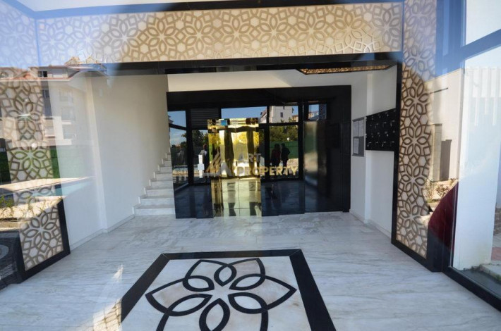 Новые четырехкомнатные апартаменты в престижном раоне Оба, Алания, 165 м2 - Ракурс 3