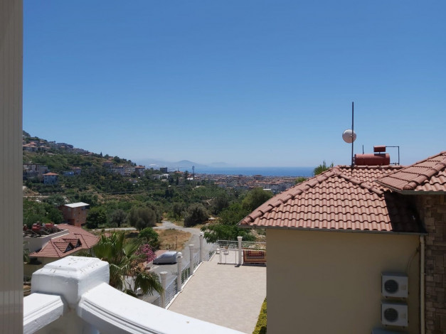 Шикарная вилла 3+1 с видом на море и город на склоне Торосских гор Аланьи, 155м2 - Ракурс 27