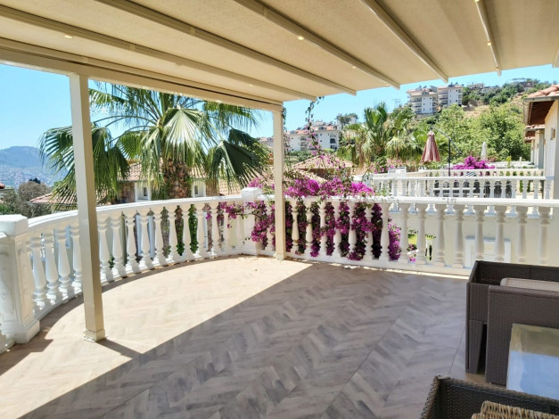 Шикарная вилла 3+1 с видом на море и город на склоне Торосских гор Аланьи, 155м2 - Ракурс 28