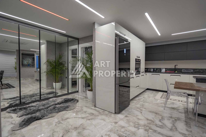 Огромный двухуровневый пентхаус премиум-класса 4+1 с панорамным видом на море в новом комплексе в Каргыджаке! - Ракурс 28