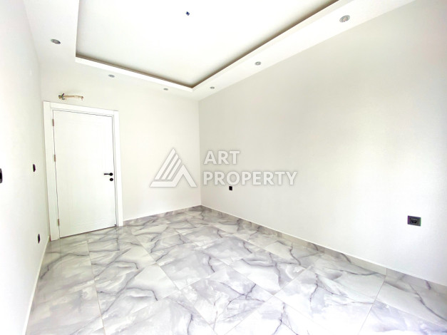 Квартира 1+1 в новостройке в самом центре Алании в 150 м от пляжа! - Ракурс 3