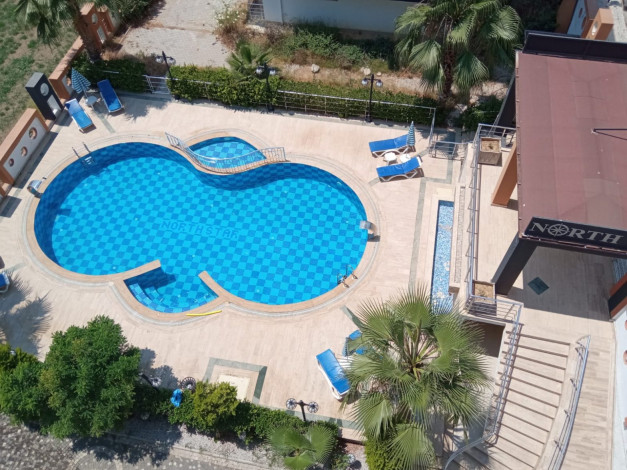 Четырехкомнатный дуплекс в Кестеле в 130 метрах от Средиземного моря, 160 м2 - Ракурс 13