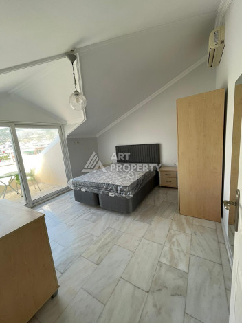 Двухуровневая квартира 4+1 в открытом для ВНЖ районе Тосмур - Ракурс 6