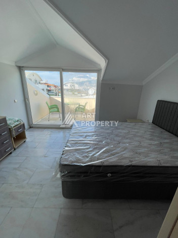 Двухуровневая квартира 4+1 в открытом для ВНЖ районе Тосмур - Ракурс 9