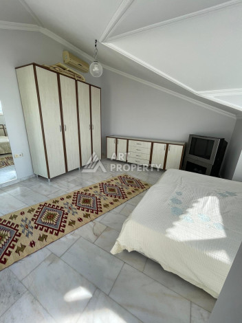 Двухуровневая квартира 4+1 в открытом для ВНЖ районе Тосмур - Ракурс 19