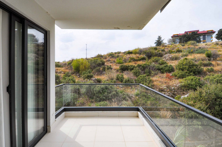 Четырехкомнатная квартира в тихом районе Кестеле в 500 метрах от Средиземного моря, 140 м2 - Ракурс 7