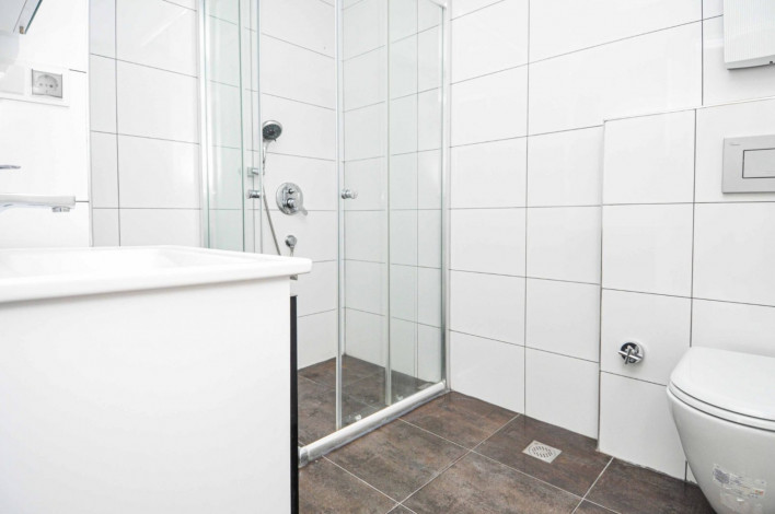 Четырехкомнатная квартира в тихом районе Кестеле в 500 метрах от Средиземного моря, 140 м2 - Ракурс 8