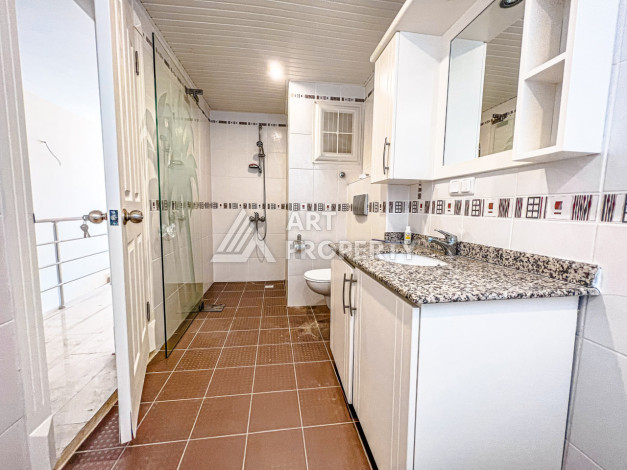 Двухуровневая квартира 4+1 в Махмутлар - Ракурс 11