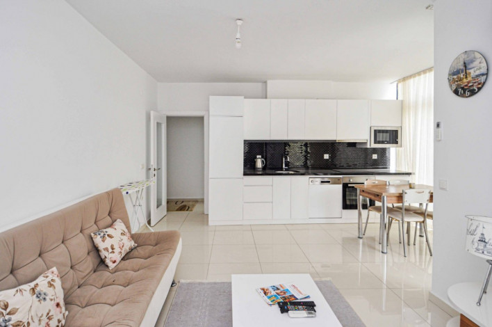 Четырехкомнатная квартира в тихом районе Кестеле в 500 метрах от Средиземного моря, 140 м2 - Ракурс 12