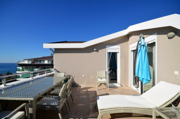 Шикарный пентхаус, планировки 6+1 на первой береговой линии в районе Кестель,Алания, 264 м2 - Ракурс 6