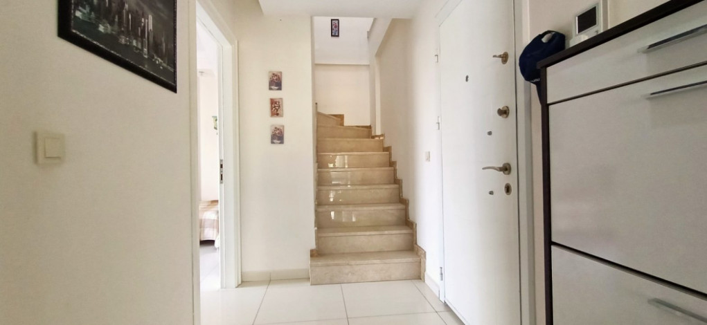 Панорамный дуплекс, планировки 3+1 на первой береговой линии в районе Кестель, Алания,125 м2 - Ракурс 2