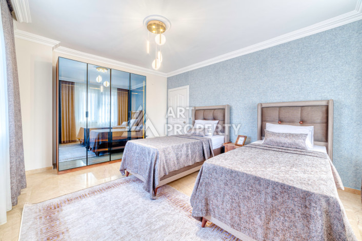 Шикарные апартаменты 3+1 с собственной инфраструктурой в Махмутлар - Ракурс 2