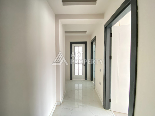 Квартира 2+1 с отдельной кухней в новостройке в центральной части Алании! - Ракурс 6