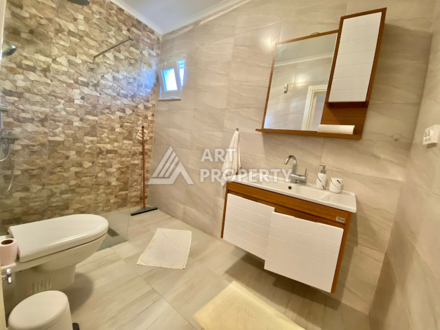 Просторный таунхаус 3+1 в зеленом районе Демирташ - Ракурс 9