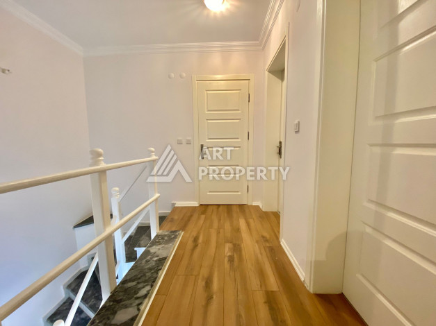 Просторный таунхаус 3+1 в зеленом районе Демирташ - Ракурс 16