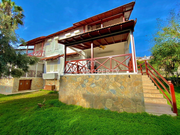 Просторный таунхаус 3+1 в зеленом районе Демирташ - Ракурс 18