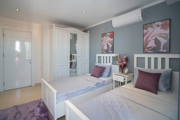 Двухуровневая квартира 2+1 в комплексе с богатой инфраструктурой в районе Кестель, 130 м2 - Ракурс 3