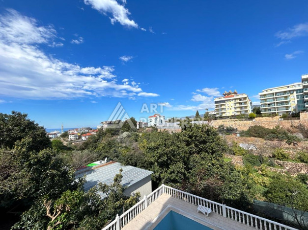 Меблированная квартира 2+1 с огромной террасой в Кестель - Ракурс 17