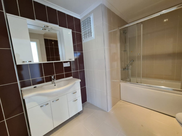 Пентхаус с видом на море планировки 5+1 в центре района Махмутлар, 390 м2 - Ракурс 12